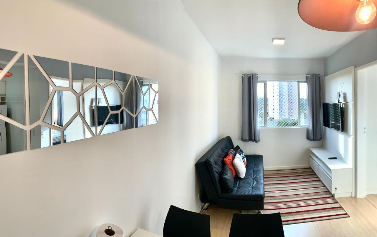 Apartamento 505 - Lindo 1 Decorado No Bigorrilho Com Todos Utensilios. ótima Lozalização.